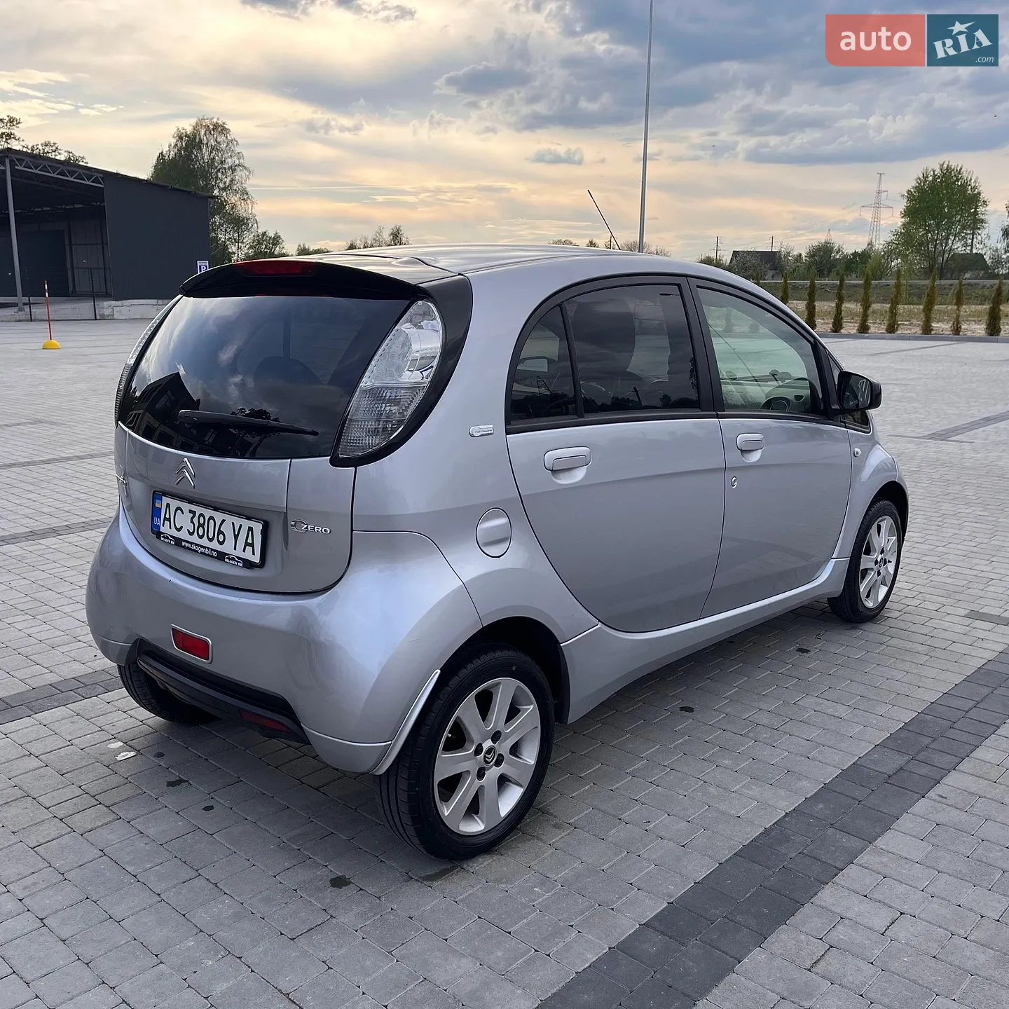 2015 Citroen C-ZERO - мініатюра 5