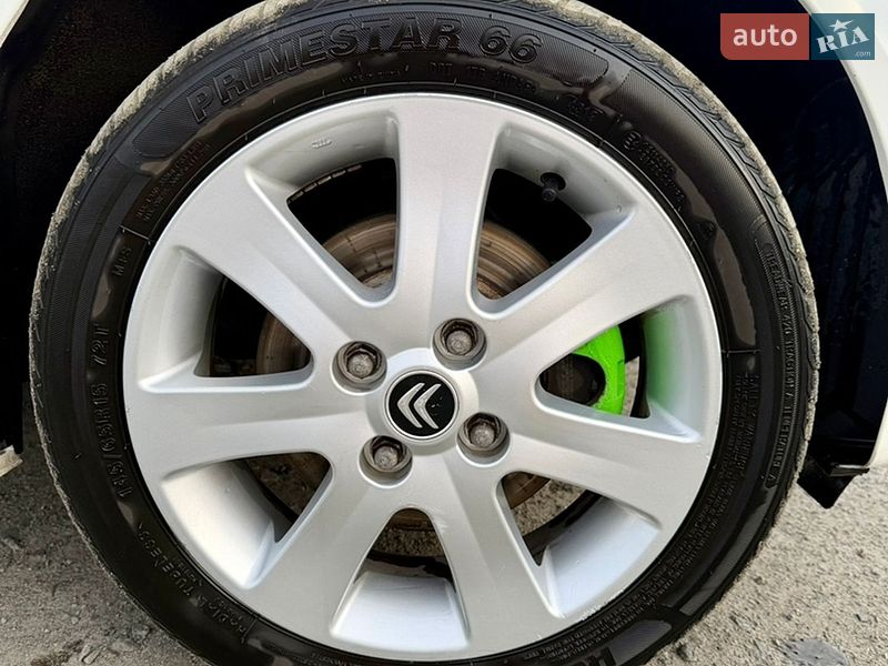 Хэтчбек Citroen C-Zero 2014 в Киеве