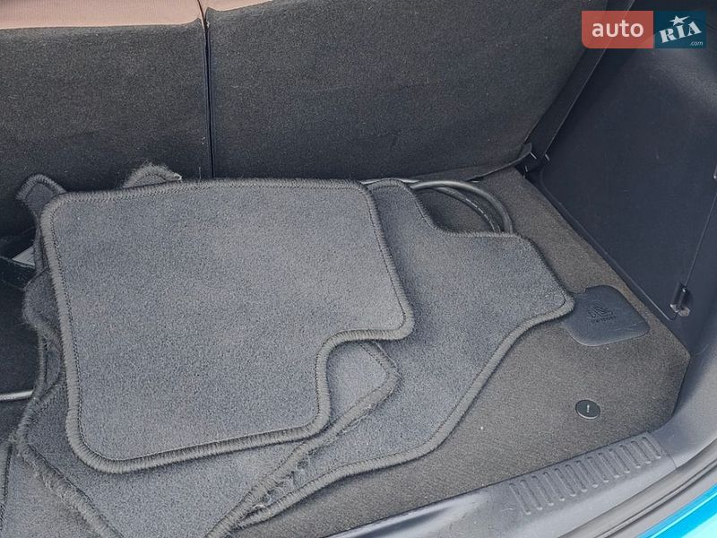 Хетчбек Citroen C-Zero 2015 в Кам'янець-Подільському