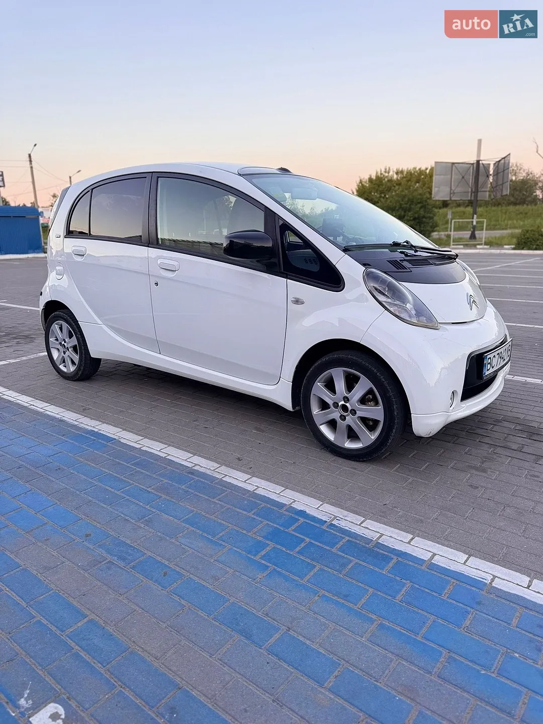 2011 Citroen C-ZERO - мініатюра 10