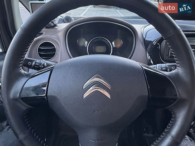 Хетчбек Citroen C-Zero 2011 в Стрию