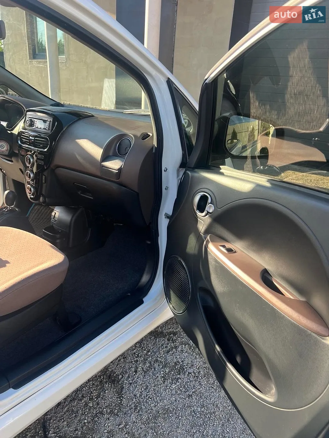 2014 Citroen C-ZERO - мініатюра 27