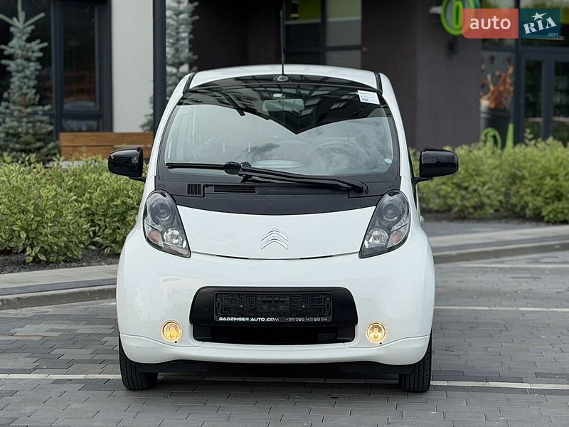Хэтчбек Citroen C-Zero 2012 в Городке