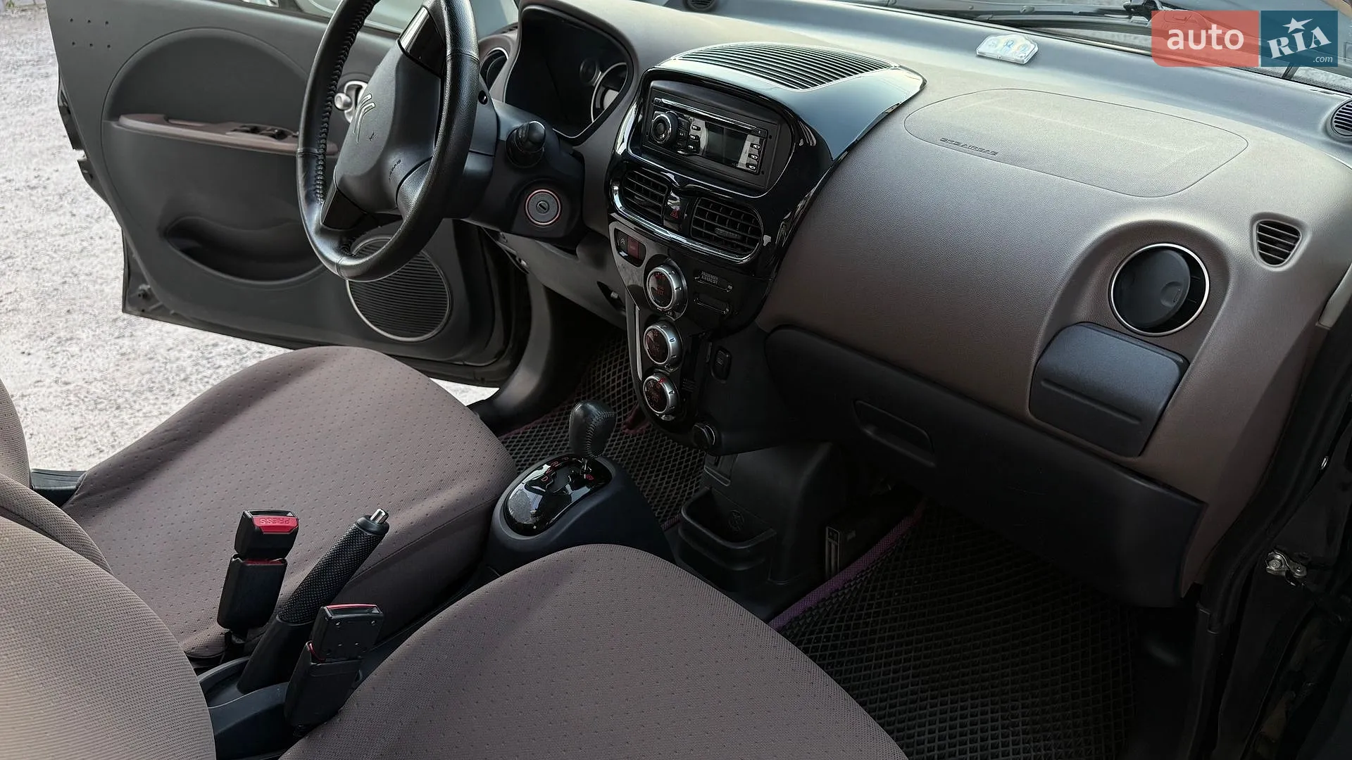 2015 Citroen C-ZERO - мініатюра 4
