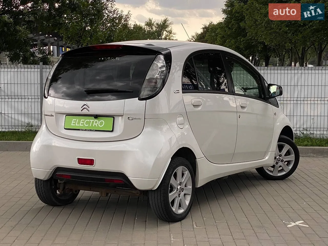 2015 Citroen C-ZERO - мініатюра 6