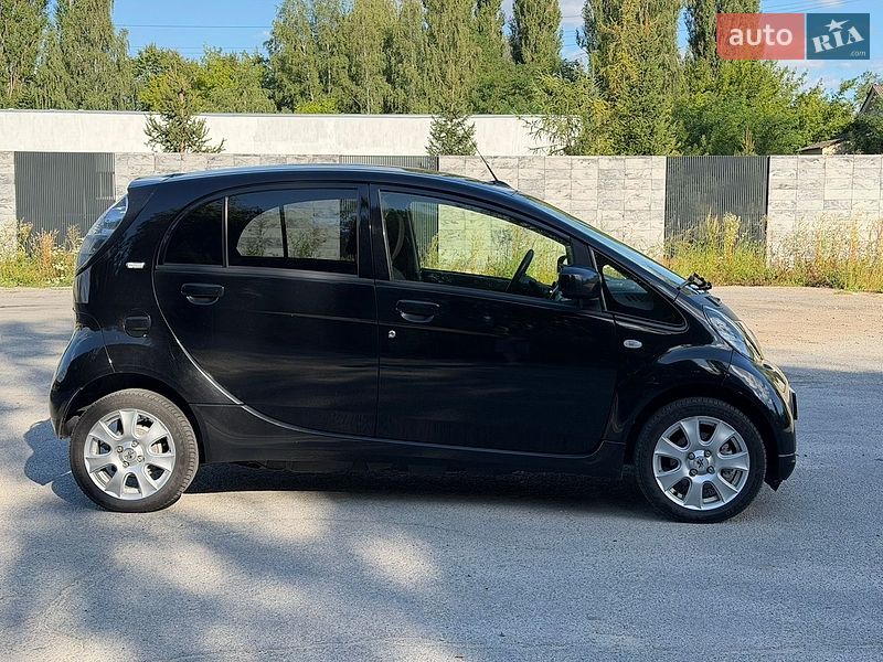 Хэтчбек Citroen C-Zero 2015 в Звягеле фото 5 Хэтчбек Citroen C-Zero 2015 в Звягеле
