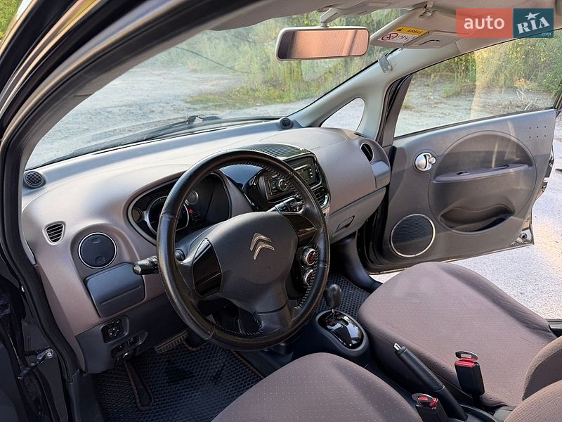 Хэтчбек Citroen C-Zero 2015 в Звягеле фото 16 Хэтчбек Citroen C-Zero 2015 в Звягеле