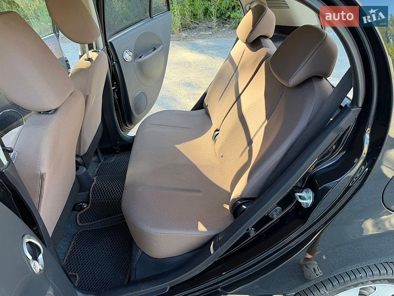 Хэтчбек Citroen C-Zero 2015 в Звягеле фото 32 Хэтчбек Citroen C-Zero 2015 в Звягеле