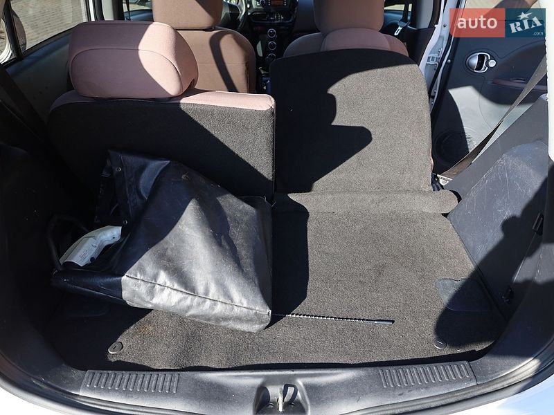 Хэтчбек Citroen C-Zero 2011 в Самборе фото 50 Хэтчбек Citroen C-Zero 2011 в Самборе