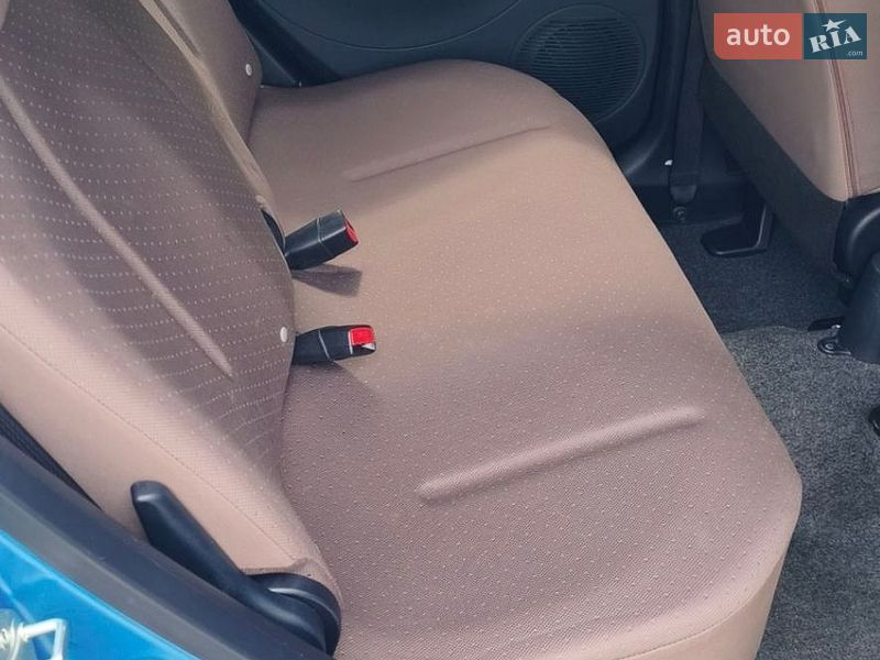 Хэтчбек Citroen C-Zero 2015 в Каменец-Подольском