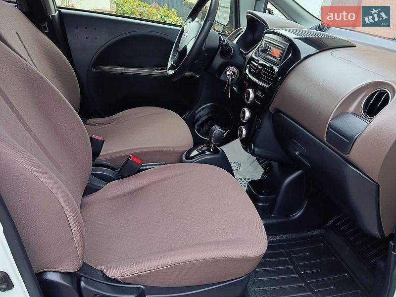 Хэтчбек Citroen C-Zero 2014 в Бердичеве