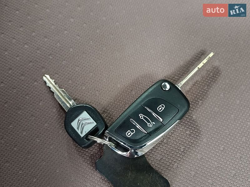 Хэтчбек Citroen C-Zero 2014 в Бердичеве