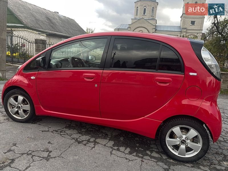 Хетчбек Citroen C-Zero 2012 в Звягелі