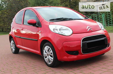 Хэтчбек Citroen C1 2011 в 