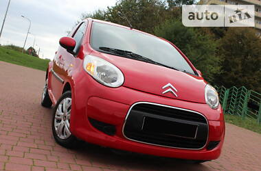 Хэтчбек Citroen C1 2011 в 