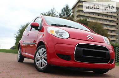 Хэтчбек Citroen C1 2011 в 