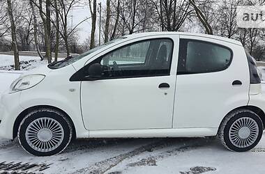 Хэтчбек Citroen C1 2010 в Чернигове