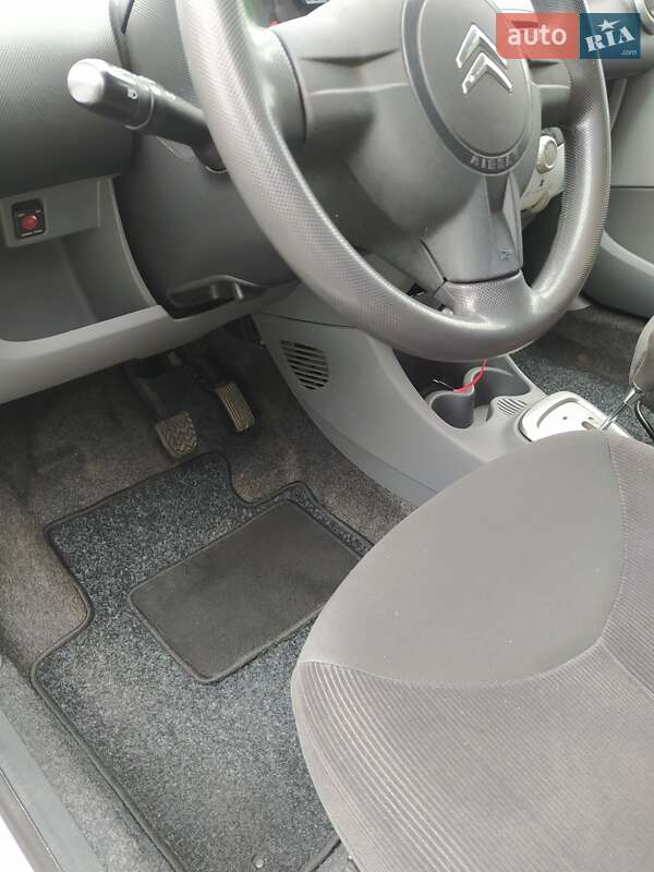 Хэтчбек Citroen C1 2007 в Ровно
