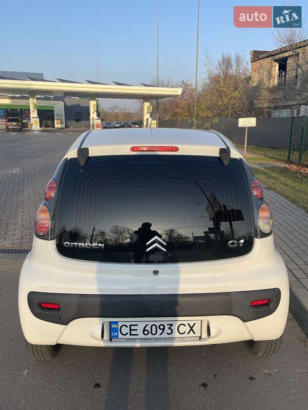 Хетчбек Citroen C1 2011 в Чернівцях