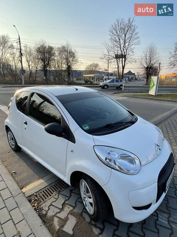 Хетчбек Citroen C1 2011 в Чернівцях