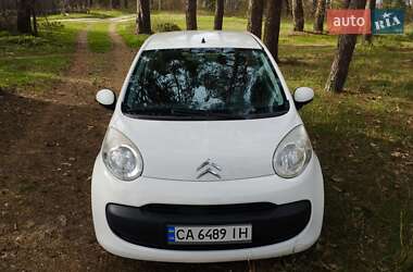 Хэтчбек Citroen C1 2008 в 