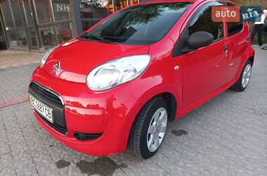 Хэтчбек Citroen C1 2012 в 