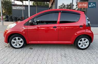 Хэтчбек Citroen C1 2012 в 