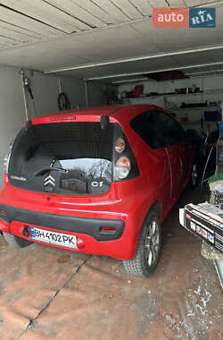 Хэтчбек Citroen C1 2011 в 