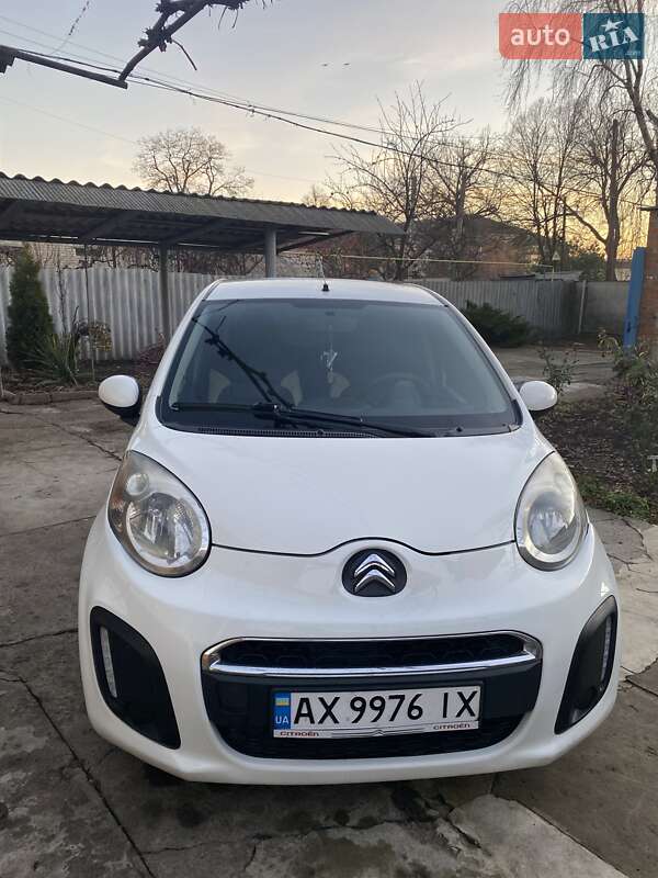 Хэтчбек Citroen C1 2013 в Краснограде фото 5 Хэтчбек Citroen C1 2013 в Краснограде