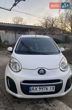 Хэтчбек Citroen C1 2013 в 