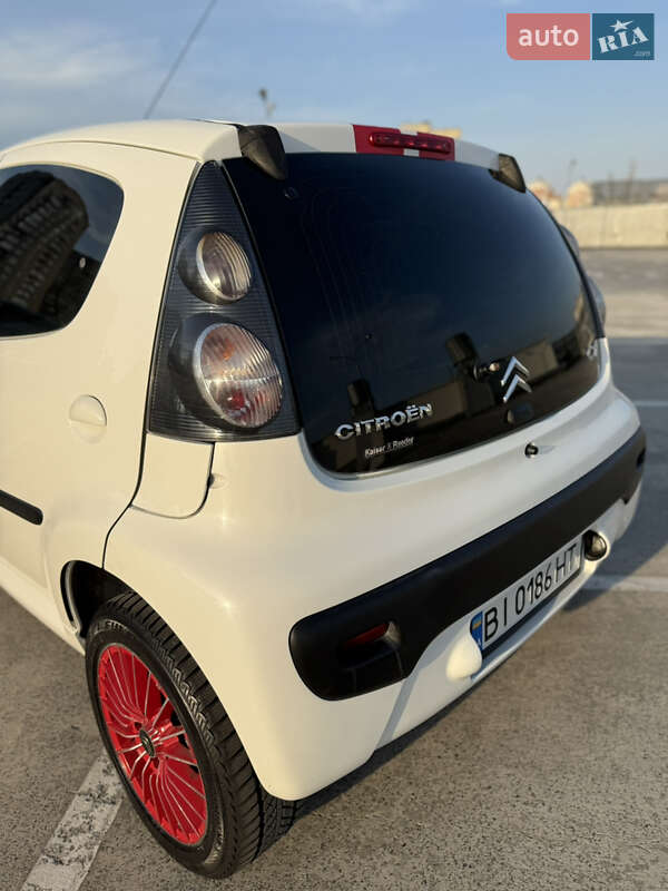 Хэтчбек Citroen C1 2010 в Киеве