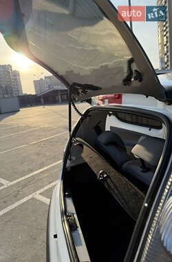 Хэтчбек Citroen C1 2010 в 