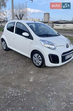 Хэтчбек Citroen C1 2012 в 