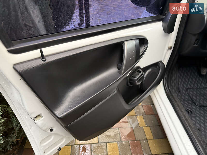 Хэтчбек Citroen C1 2013 в Днепре