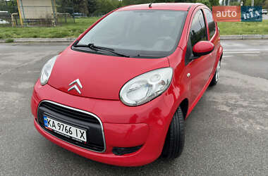 Хэтчбек Citroen C1 2011 в 