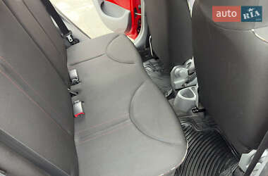 Хэтчбек Citroen C1 2011 в 