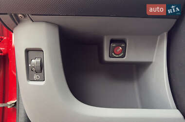 Хэтчбек Citroen C1 2011 в 