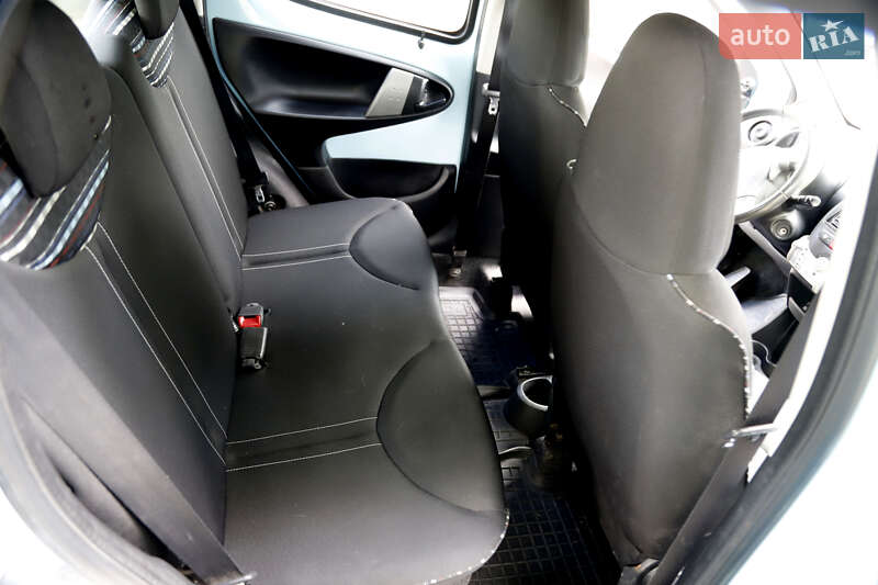 Хетчбек Citroen C1 2012 в Чечельнику
