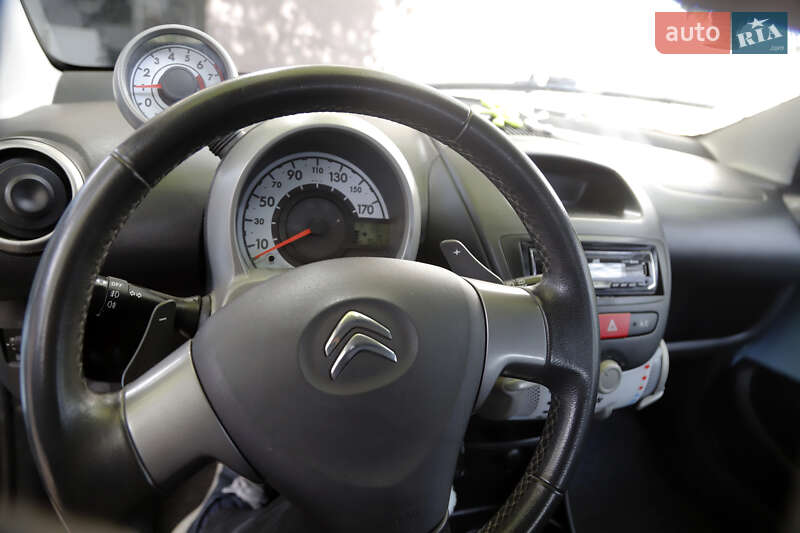 Хетчбек Citroen C1 2012 в Чечельнику