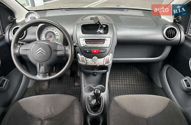 Хэтчбек Citroen C1 2006 в 