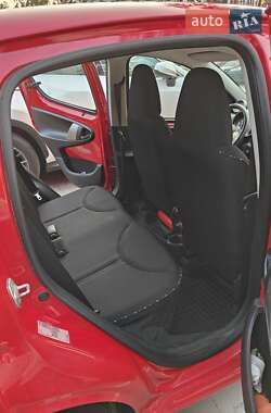 Хетчбек Citroen C1 2012 в 