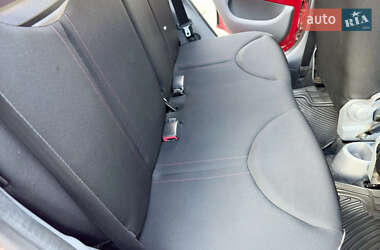 Хетчбек Citroen C1 2011 в 