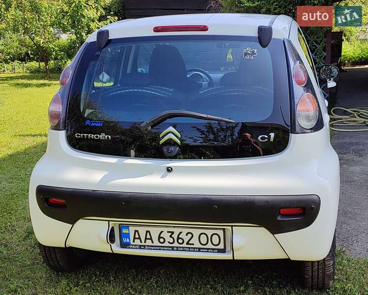 Хетчбек Citroen C1 2013 в Києві