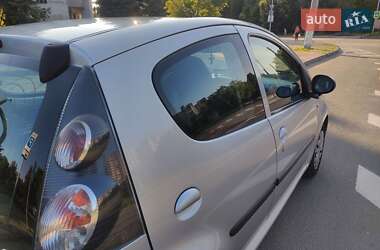 Хэтчбек Citroen C1 2012 в 