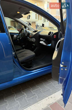 Хэтчбек Citroen C1 2013 в 