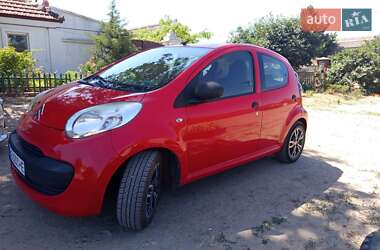 Хэтчбек Citroen C1 2008 в 