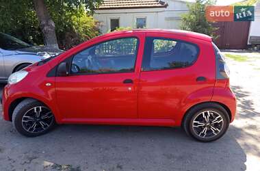 Хэтчбек Citroen C1 2008 в 