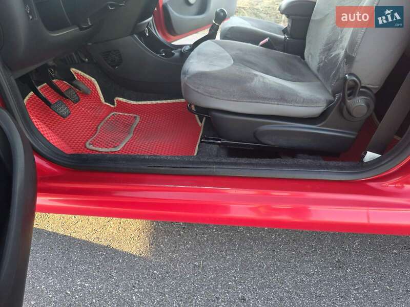 Хэтчбек Citroen C1 2013 в Староконстантинове фото 21 Хэтчбек Citroen C1 2013 в Староконстантинове