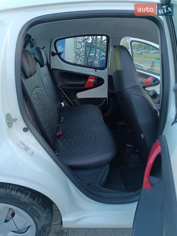 Хэтчбек Citroen C1 2013 в Львове