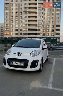 Хэтчбек Citroen C1 2014 в 